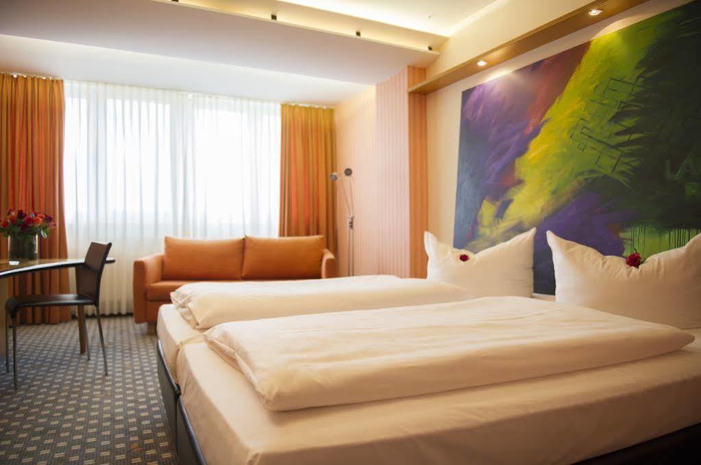 Parkhotel Schmid Адельсрид Экстерьер фото
