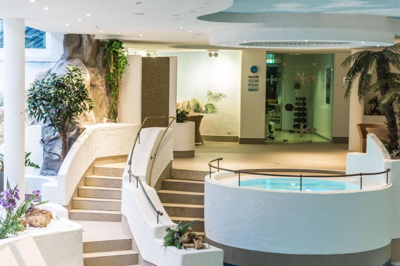 Parkhotel Schmid Адельсрид Экстерьер фото